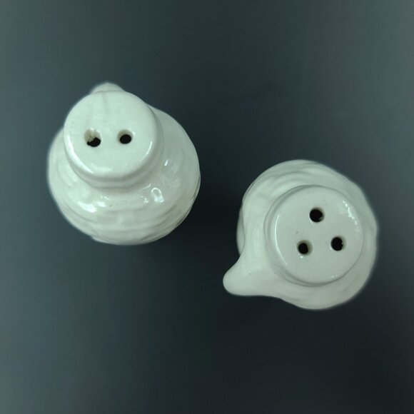 Two White Ceramic Mini Salt & Pepper Shakers Set - Picture 4 of 7